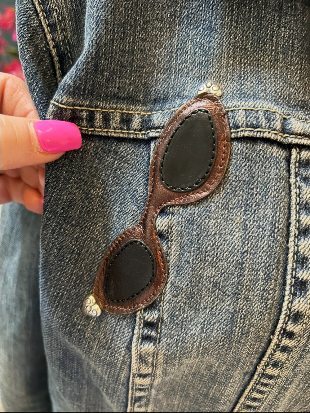 Y2K Brighton Lg Demin Jacket Purse/Sunglasses/Wristlet/Heart Appliqué EUC - Picture 7 of 17